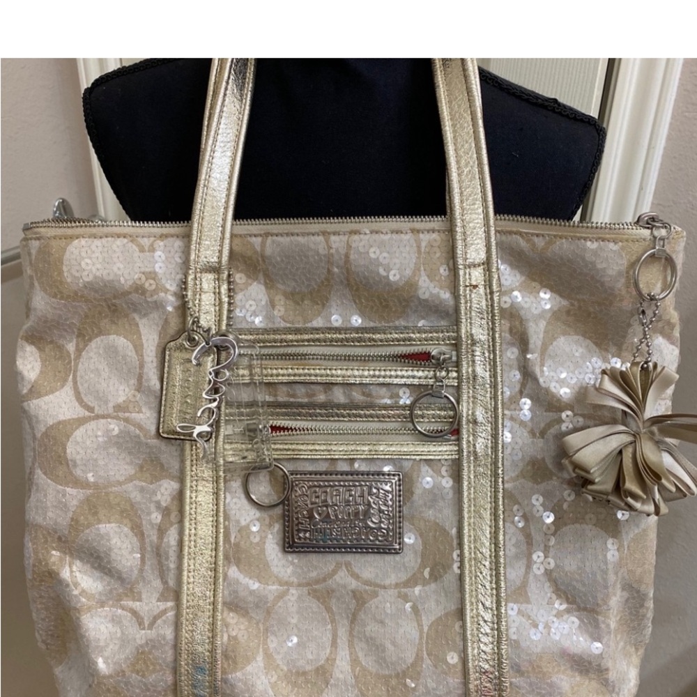 Coach Poppy Vintage! Rare Gold and Cream Elegant Sequined Tote